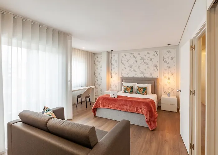Flamingo Apartment In City Center - Minho\'S Guest